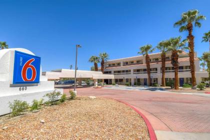 motel 6 Palm Springs CA   Downtown