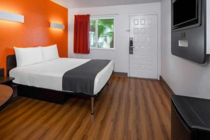 Motel 6-Carpinteria CA - Santa Barbara - South - image 4