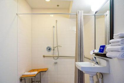 Motel 6-Carlsbad CA Beach - image 5