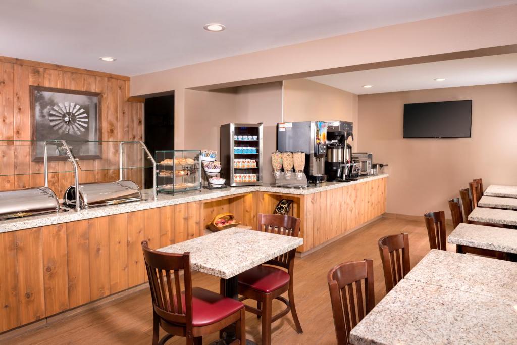 Ayres Lodge Alpine - image 2