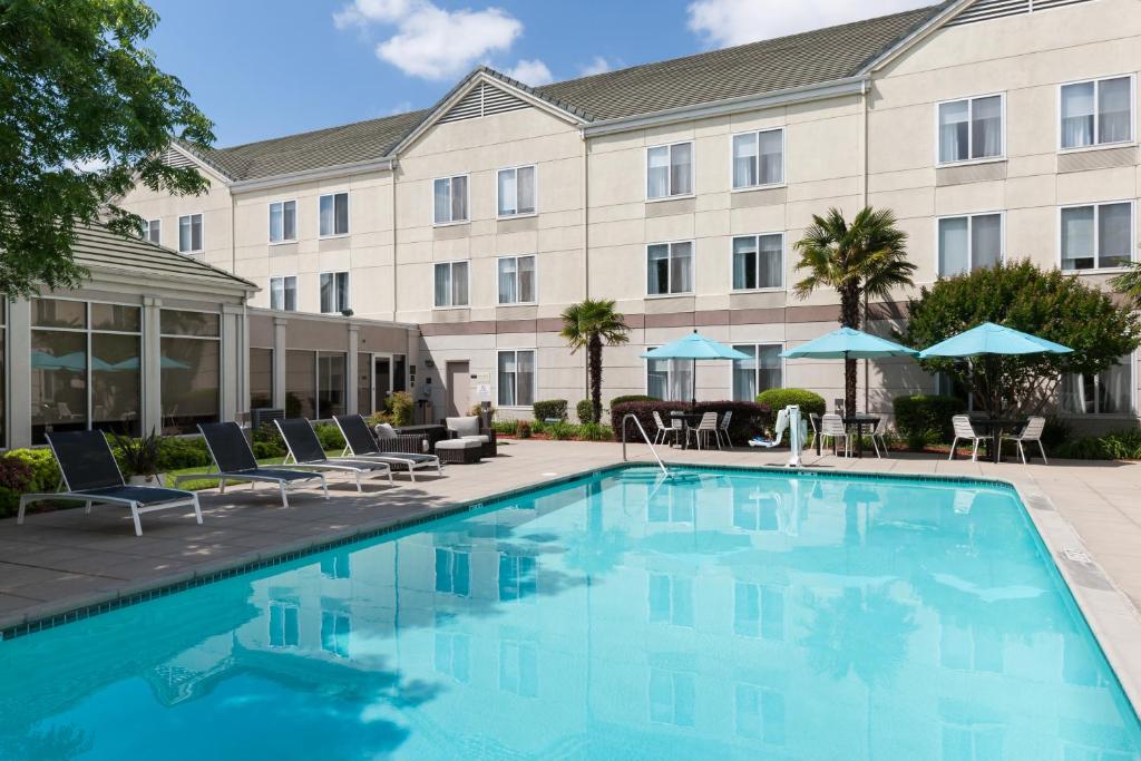 Hilton Garden Inn Sacramento/South Natomas - main image