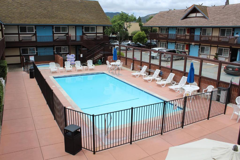 King Frederik Inn - image 5