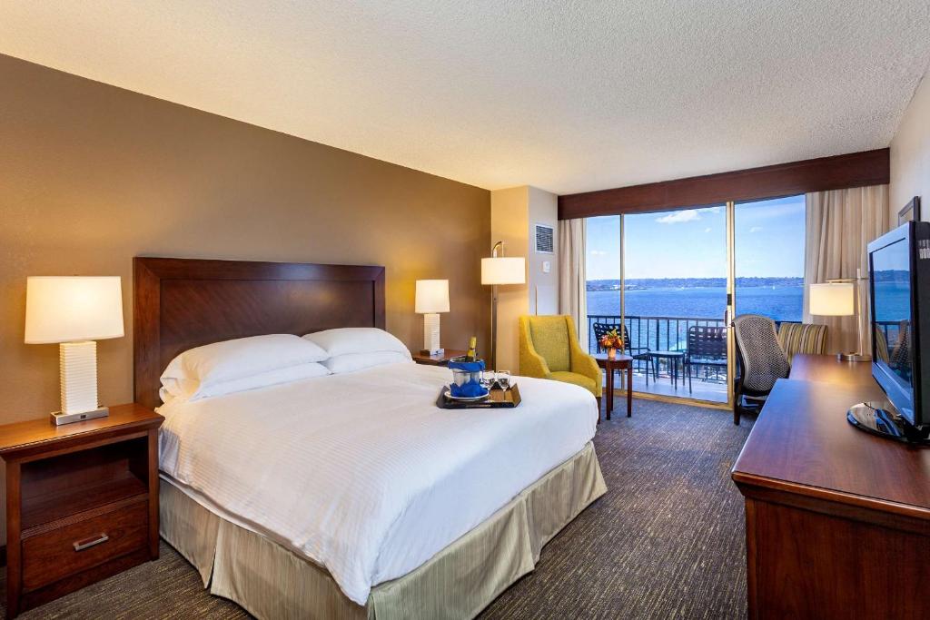 Wyndham San Diego Bayside - image 4