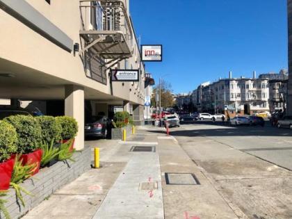 Inn on Broadway - image 4