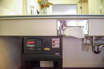 Inn at Golden Gate - image 4