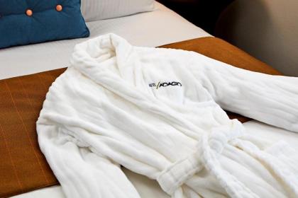 Hotel Adagio Autograph Collection - image 4