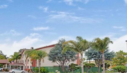 Hotel in Gilroy California