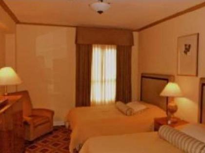 Embassy Hotel - image 4