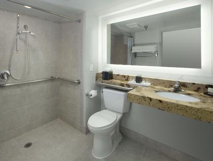 Carlyle Inn - image 2