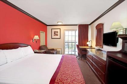 Ramada by Wyndham Pasadena - image 2