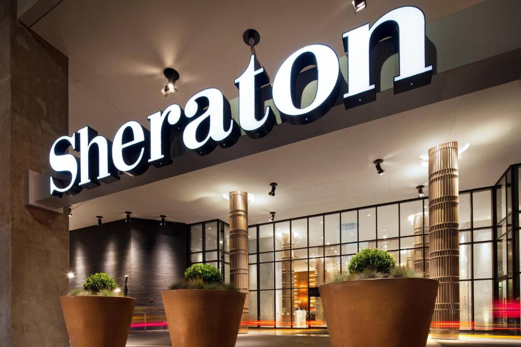 Sheraton Grand Los Angeles - image 3
