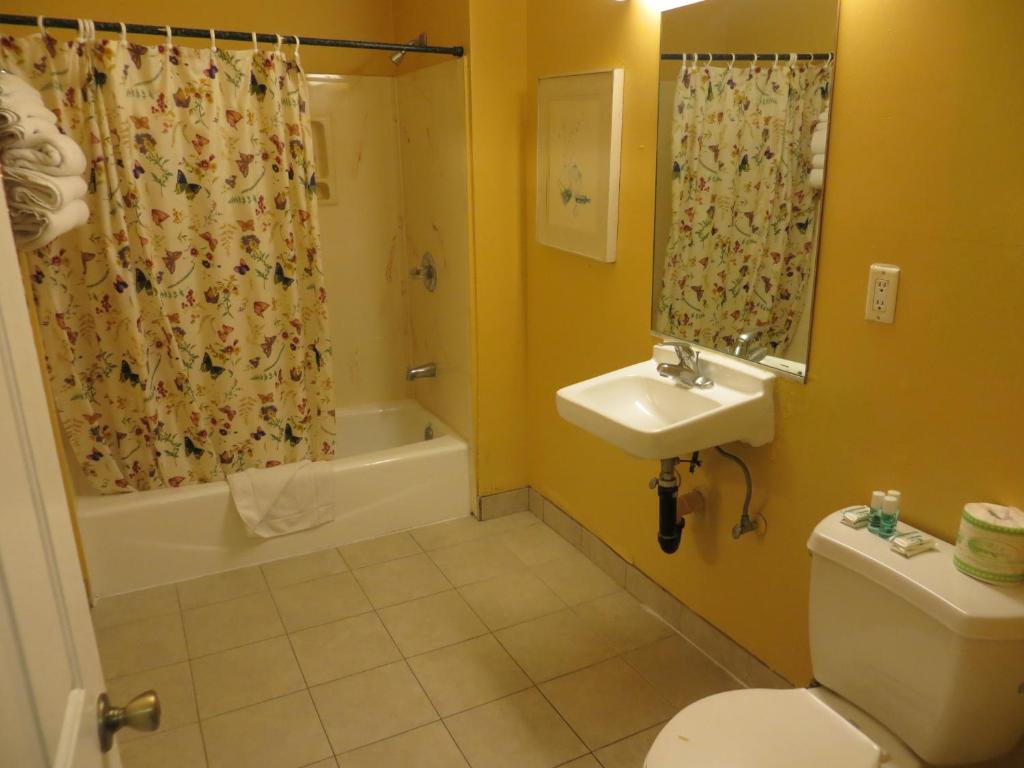 Budget Inn Hollywood - image 5