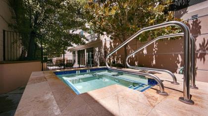 Best Western Coyote Point Inn - image 3