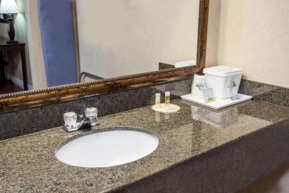 Days Inn by Wyndham San Bernardino/Redlands - image 4