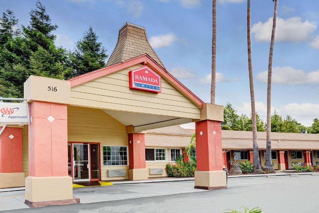 Ramada Limited Santa Cruz Water Street - main image