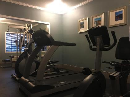 Country Inn & Suites by Radisson John Wayne Airport CA - image 4