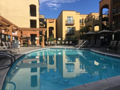 Country Inn & Suites by Radisson John Wayne Airport CA - image 5