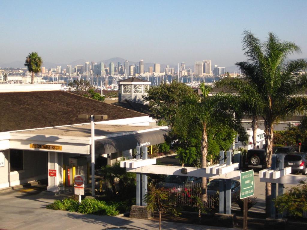 Sunrise Inn San Diego - image 3