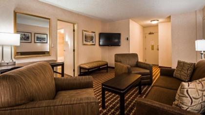 Best Western Plus Grosvenor Airport Hotel - image 3