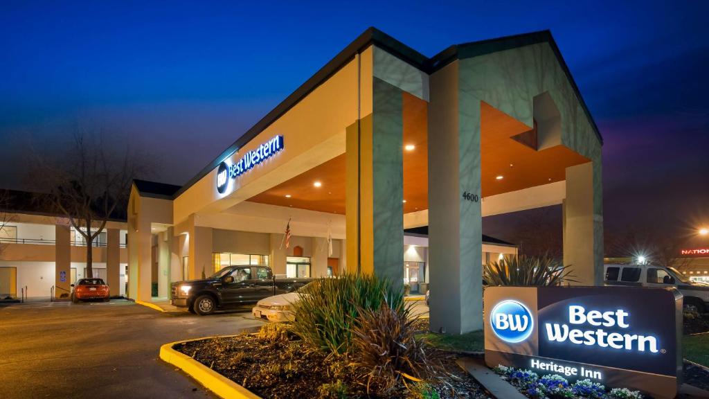 Best Western Heritage Inn - main image