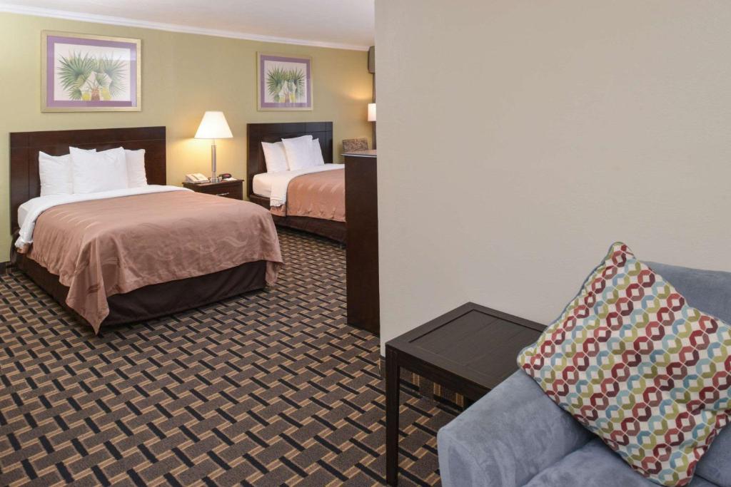 Quality Inn & Suites Montebello - Los Angeles - image 5