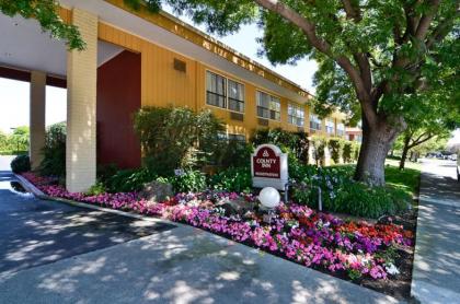 County Inn mountain View