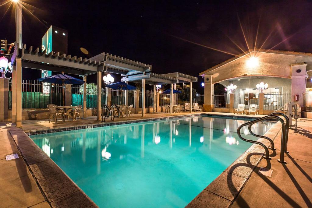 Quality Inn Near China Lake Naval Station - main image