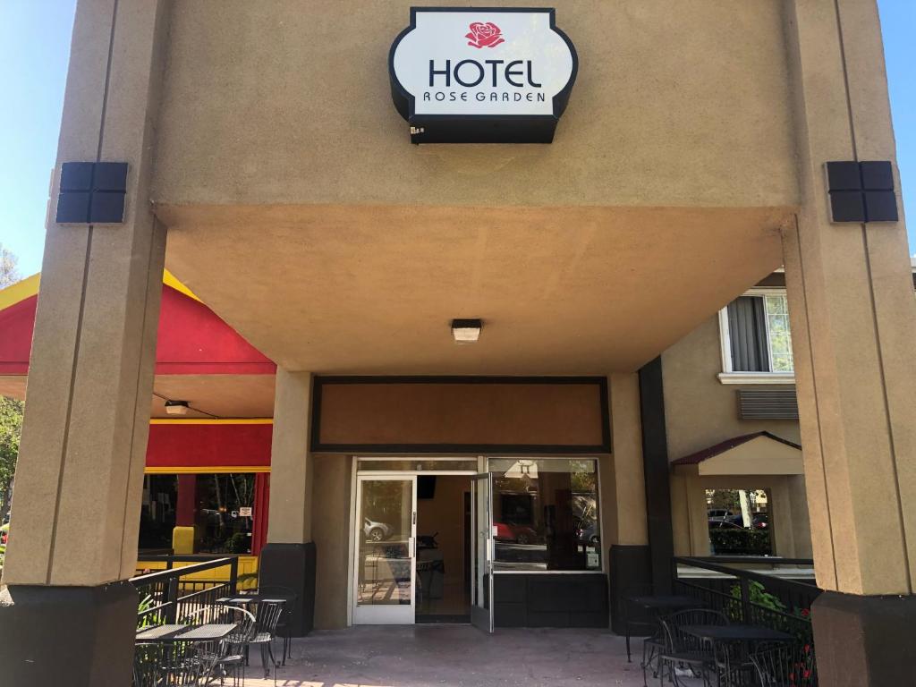 Hotel Rose Garden - main image