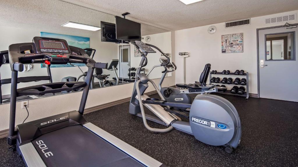 Best Western Yacht Harbor Hotel - image 4