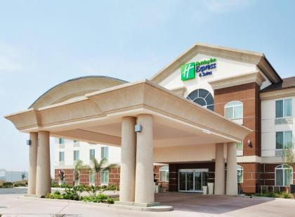 Holiday Inn Express Hotel  Suites Dinuba West an IHG Hotel California