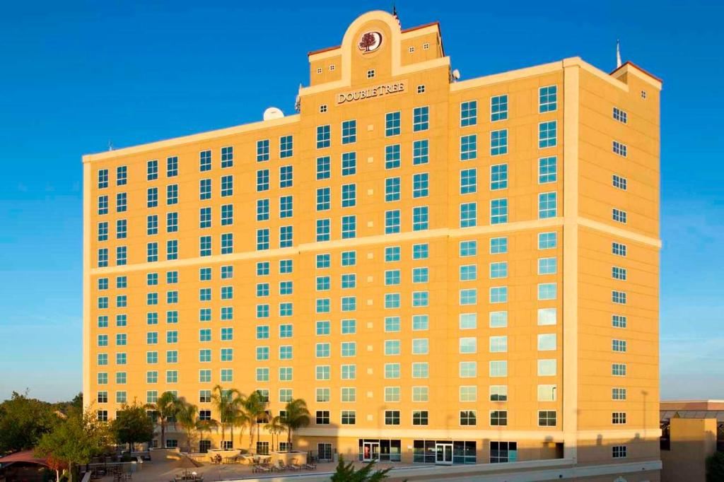 DoubleTree by Hilton Modesto - main image