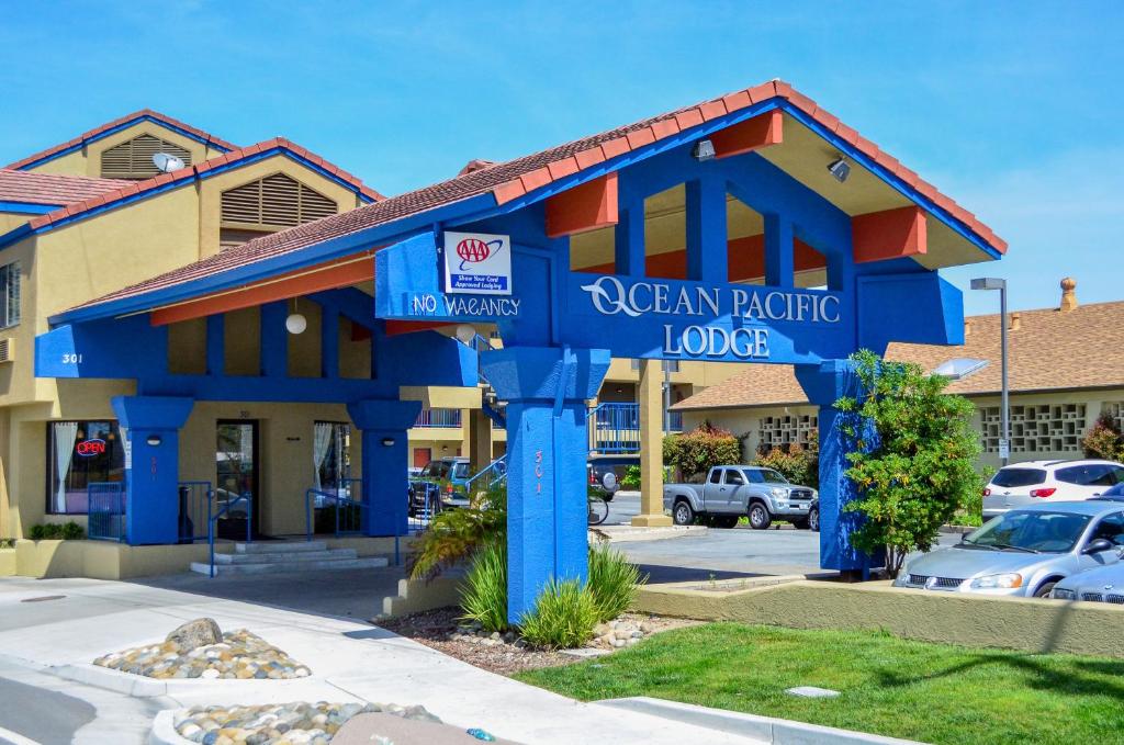 Ocean Pacific Lodge - main image