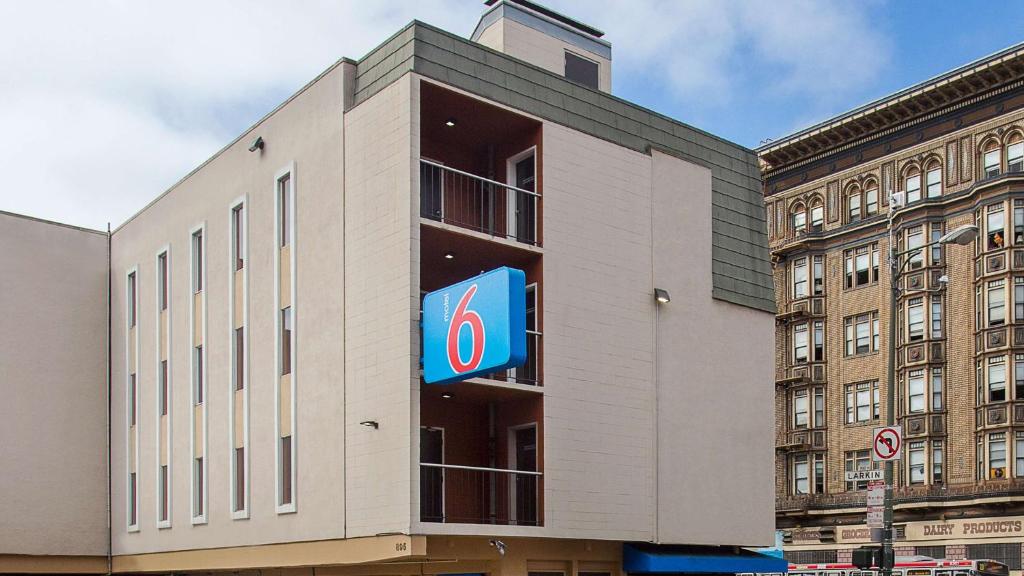 Motel 6 San Francisco Downtown - main image