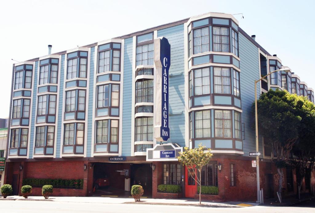 Carriage Inn - main image