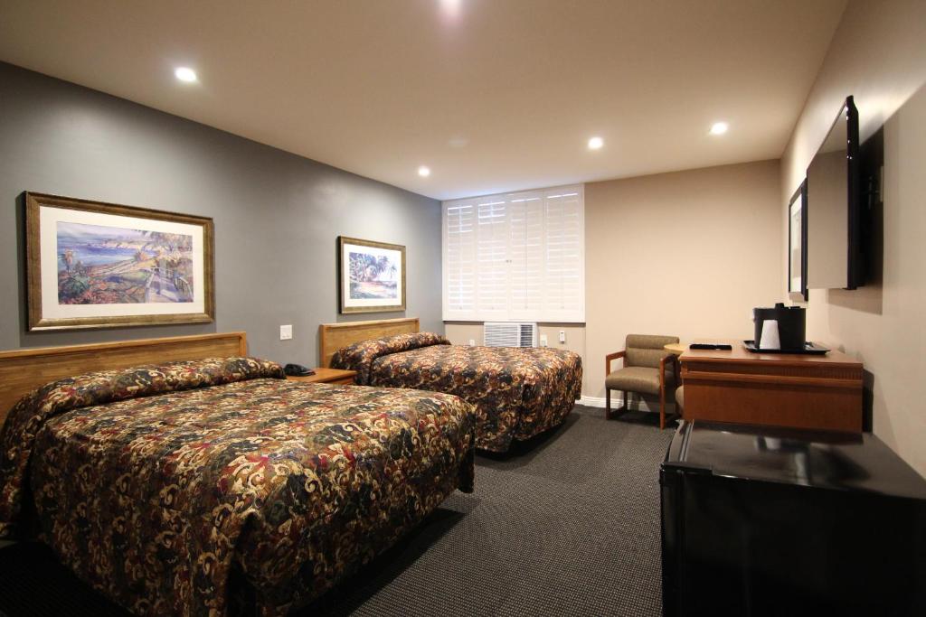 Dunes Inn - Wilshire - image 5