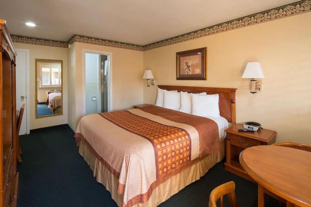 Geary Parkway Motel - main image