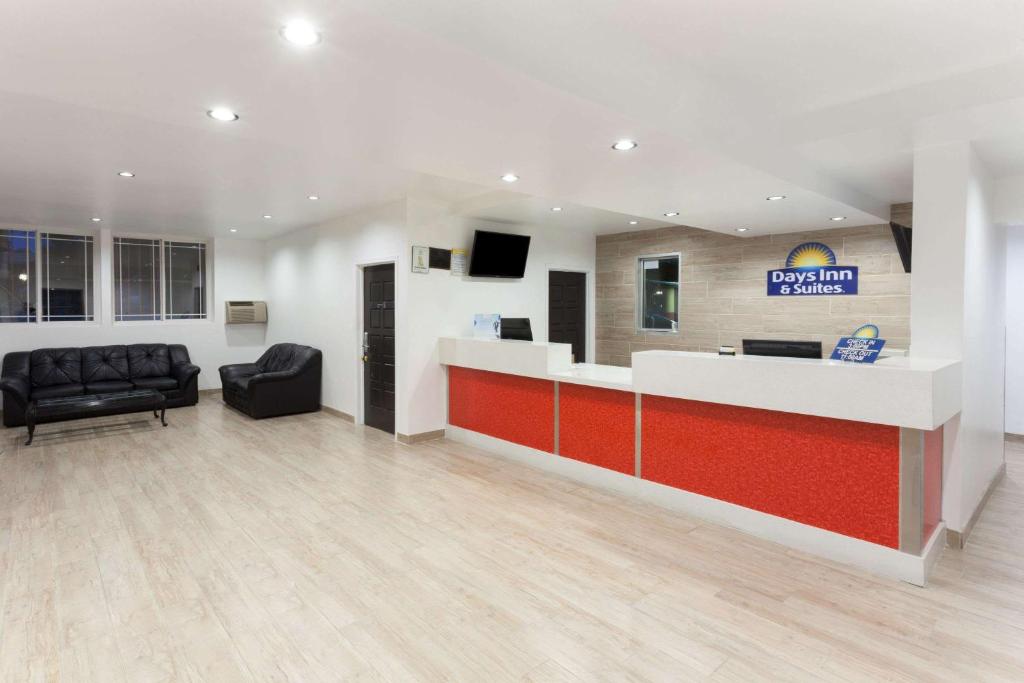 Days Inn by Wyndham Mission Valley Qualcomm Stadium/SDSU - main image