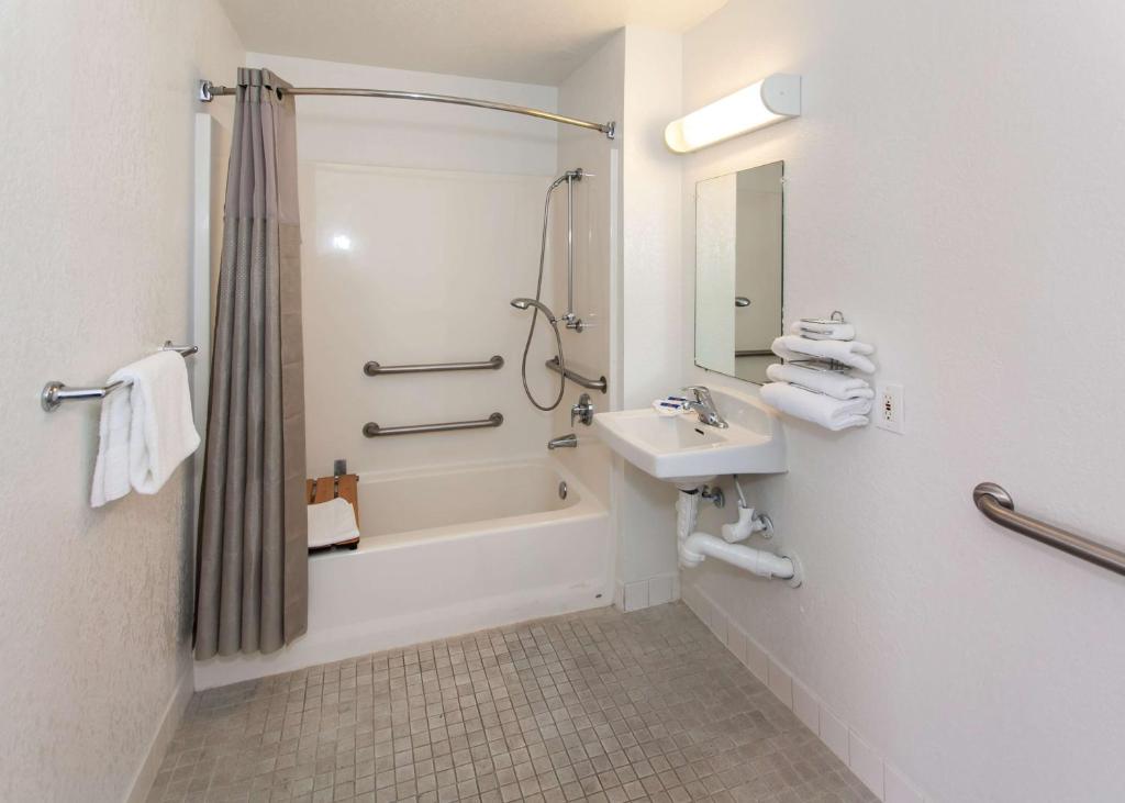 Motel 6-Rosemead CA - Los Angeles - image 5