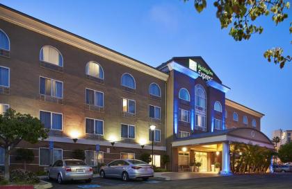 Holiday Inn Express San Diego - Sorrento Valley an IHG Hotel