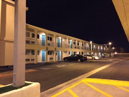 Executive Inn & Suites