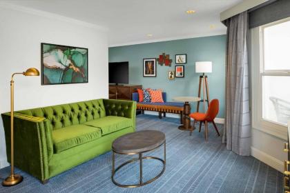 Hayes Mansion San Jose Curio Collection by Hilton - image 4