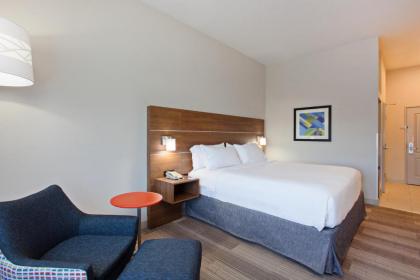 Holiday Inn Express Hotel & Suites Corona an IHG Hotel - image 2