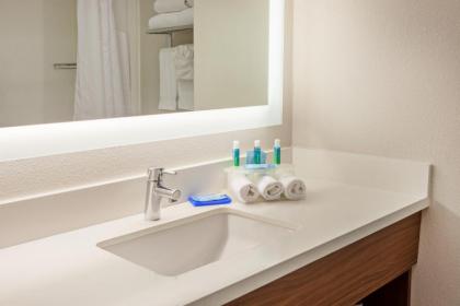 Holiday Inn Express Hotel & Suites Corona an IHG Hotel - image 5