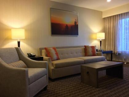 Best Western Plus Carriage Inn - image 3