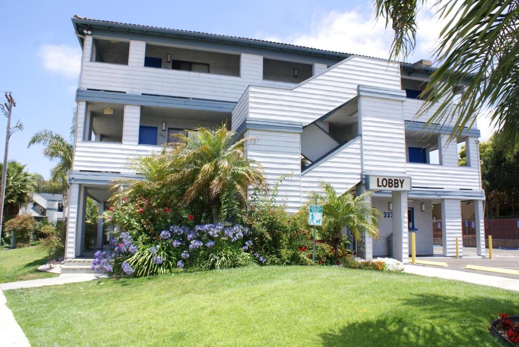 Heritage Inn San Diego - main image