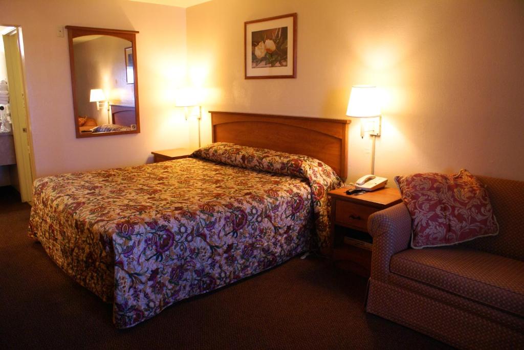 Heritage Inn San Diego - image 3