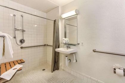 Motel 6-Marina CA - Monterey - image 5