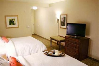 Hampton Inn & Suites Lodi - image 3