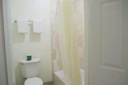 Americas Best Value Inn Hollywood - image 2