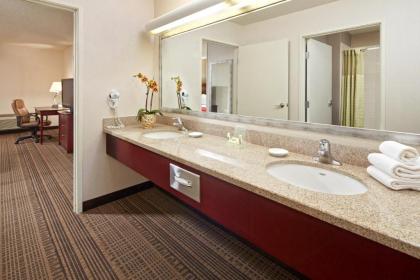 Holiday Inn Hotel & Suites Santa Maria an IHG Hotel - image 4